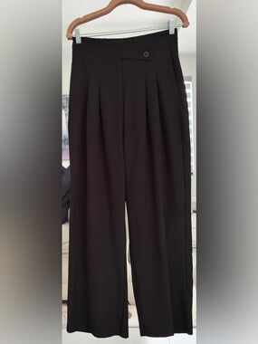 Shinestar Black Wide-Leg Pleated Trousers